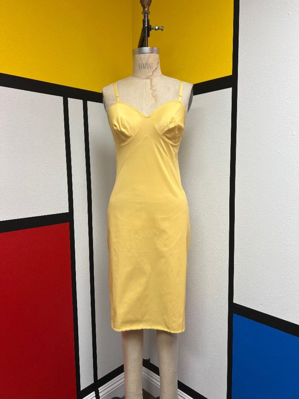 EUC Vintage 1960s Gaymode Penney's Yellow Nylon Lace Trim Slip Dress 34 Small